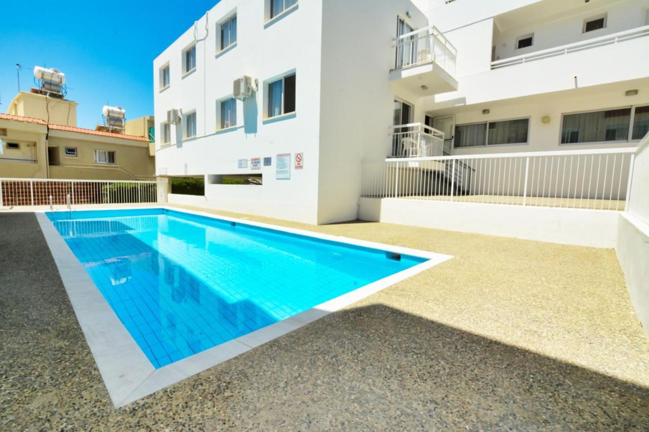 Barbara Hotel Apts Айя-Напа Экстерьер фото